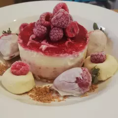 Raspberry Cheese Cake